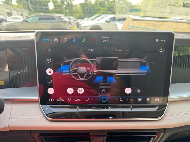2025 Volkswagen Tiguan 2.0T SE
