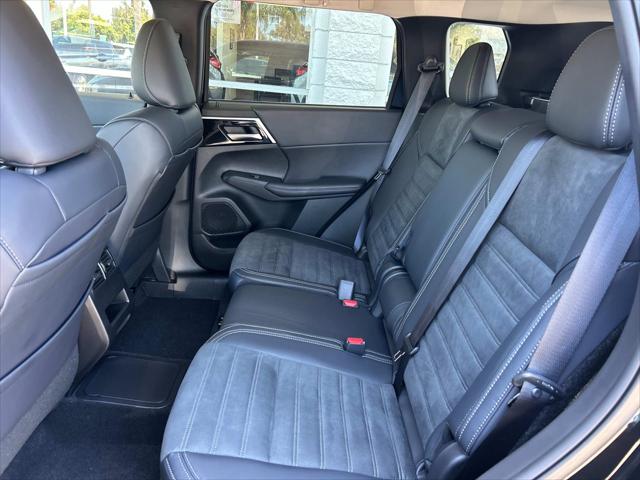 2025 Mitsubishi Outlander PHEV SE S-AWC