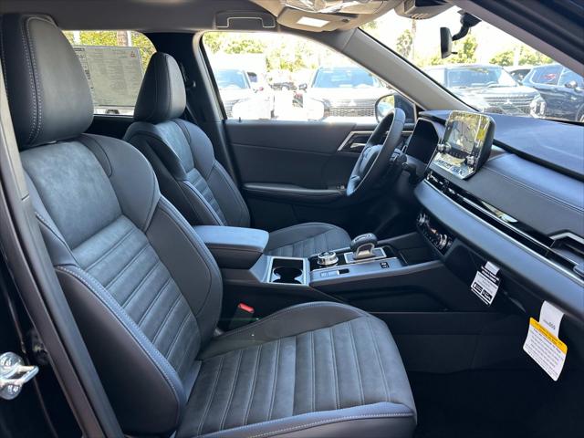 2025 Mitsubishi Outlander PHEV SE S-AWC