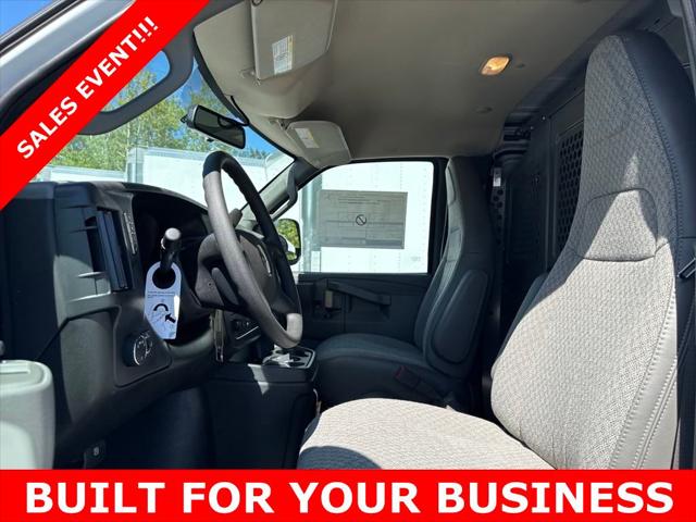 2025 Chevrolet Express Cargo Van RWD 2500 Regular Wheelbase WT