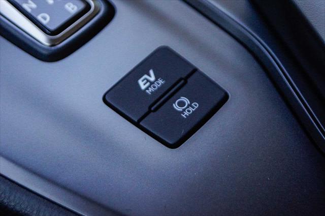 2025 Lexus 300 UX 300h