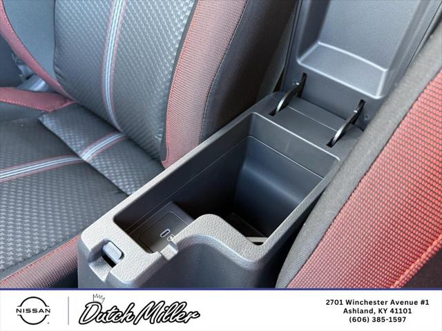 2025 Nissan Versa 1.6 SR