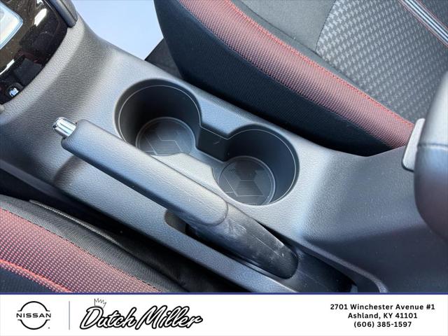 2025 Nissan Versa 1.6 SR