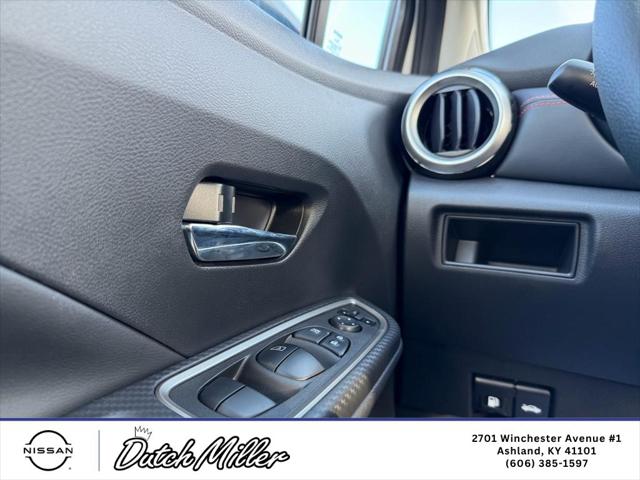 2025 Nissan Versa 1.6 SR