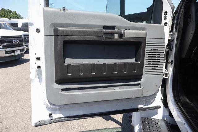 2016 Ford F-650 Base