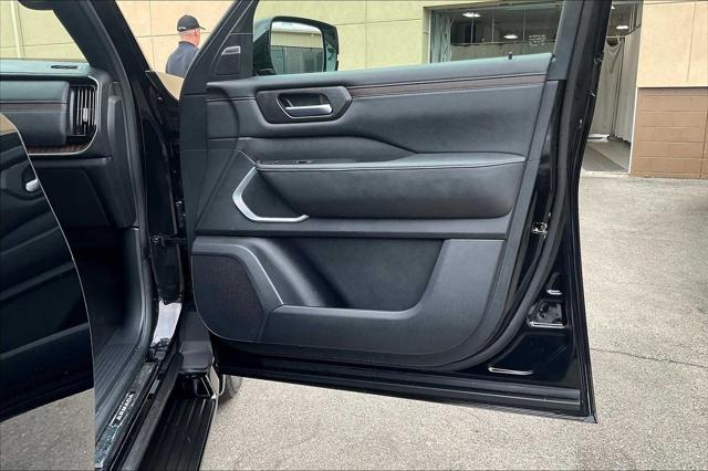 2025 Nissan Armada Platinum Reserve 4WD