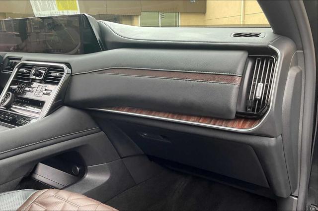 2025 Nissan Armada Platinum Reserve 4WD