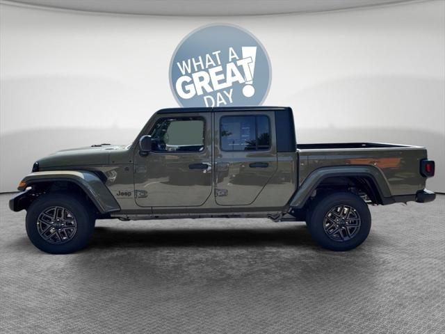2025 Jeep Gladiator GLADIATOR SPORT S 4X4