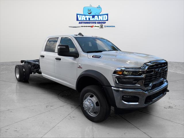 2025 RAM Ram 5500 Chassis Cab RAM 5500 TRADESMAN CHASSIS CREW CAB 4X4 84 CA 2025 RAM Ram 5500 Chassis Cab RAM 5500 TRADESMAN CHASSIS CREW CAB 4X4 84 CA