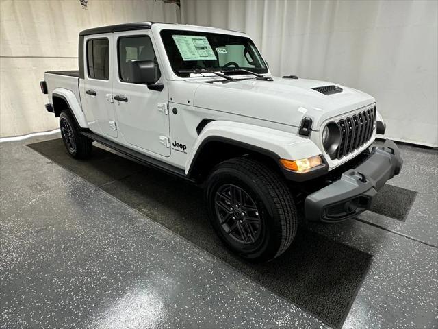 2025 Jeep Gladiator GLADIATOR SPORT S 4X4