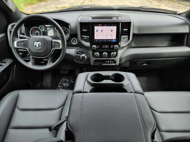 2025 RAM Ram 1500 RAM 1500 TRADESMAN CREW CAB 4X2 57 BOX