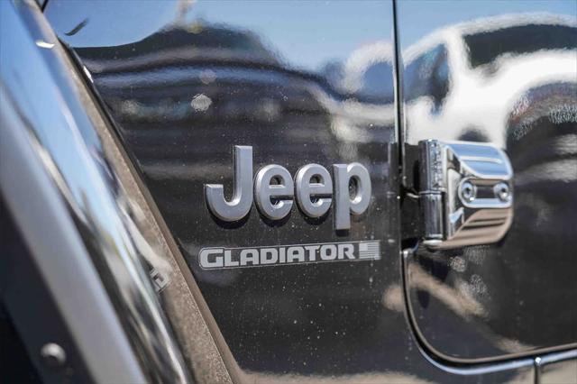 2025 Jeep Gladiator GLADIATOR SPORT S 4X4