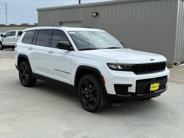 2025 Jeep Grand Cherokee GRAND CHEROKEE L ALTITUDE X 4X4