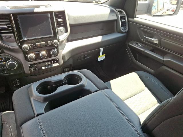 2025 Ram 1500 Tradesman Crew Cab 4x4 5'7" Box