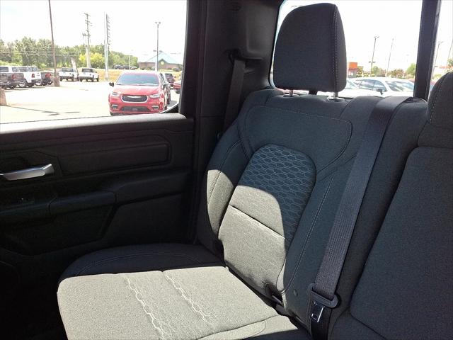 2025 Ram 1500 Tradesman Crew Cab 4x4 5'7" Box