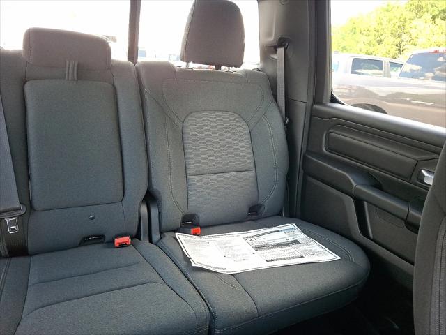 2025 Ram 1500 Tradesman Crew Cab 4x4 5'7" Box