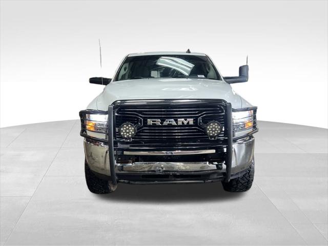 2018 RAM 2500 SLT Crew Cab 4x4 64 Box