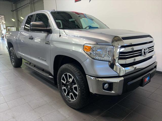 2017 Toyota Tundra SR5 5.7L V8
