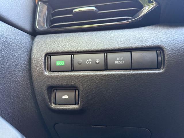 2023 Nissan Sentra SV Xtronic CVT