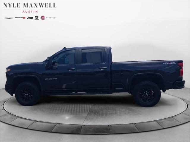 2024 Chevrolet Silverado 2500HD 4WD Crew Cab Standard Bed Custom
