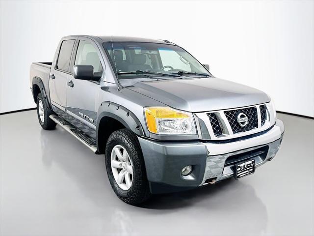 2014 Nissan Titan SV