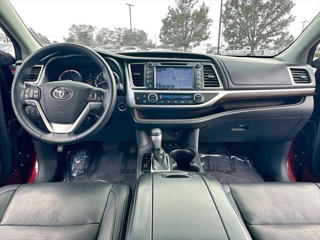 2016 Toyota Highlander Limited V6