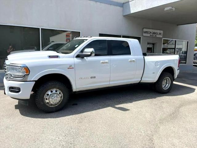 2020 RAM 3500 Laramie Longhorn Mega Cab 4x4 64 Box