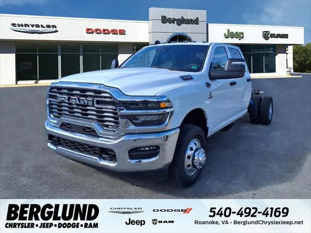 2025 RAM Ram 3500 Chassis Cab RAM 3500 TRADESMAN CREW CAB CHASSIS 4X4 60 CA
