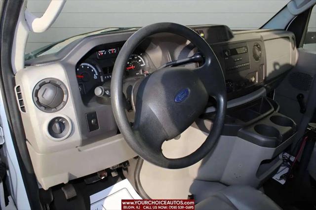 2011 Ford E-450 Cutaway E-450