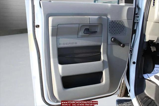2011 Ford E-450 Cutaway E-450