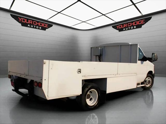 2011 Ford E-450 Cutaway E-450