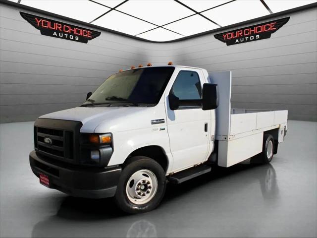 2011 Ford E-450 Cutaway E-450 for sale in Elgin, IL