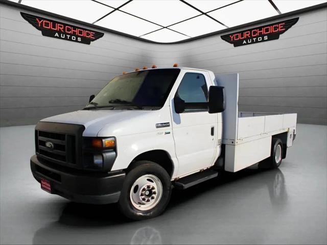 2011 Ford E-450 Cutaway E-450 for sale in Elgin, IL