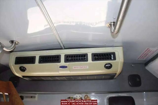 2006 Ford E-450 Cutaway E-450