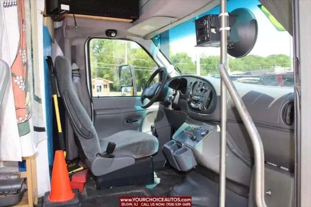 2006 Ford E-450 Cutaway E-450