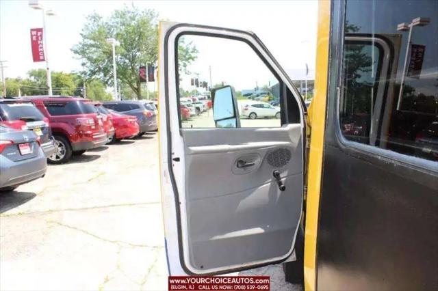 2006 Ford E-450 Cutaway E-450