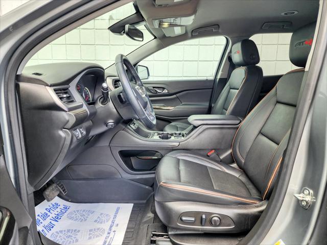 2023 GMC Acadia AWD AT4
