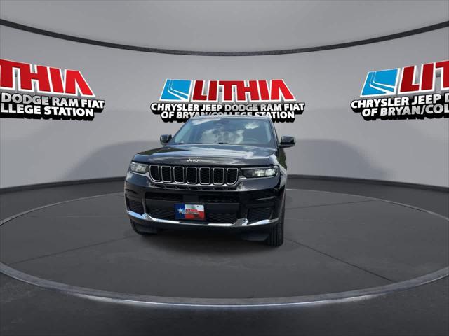 2023 Jeep Grand Cherokee L Laredo 4x2