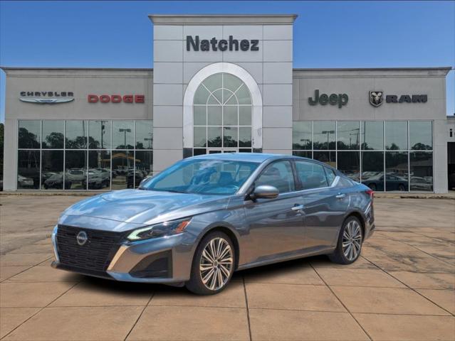 2023 Nissan Altima SL FWD
