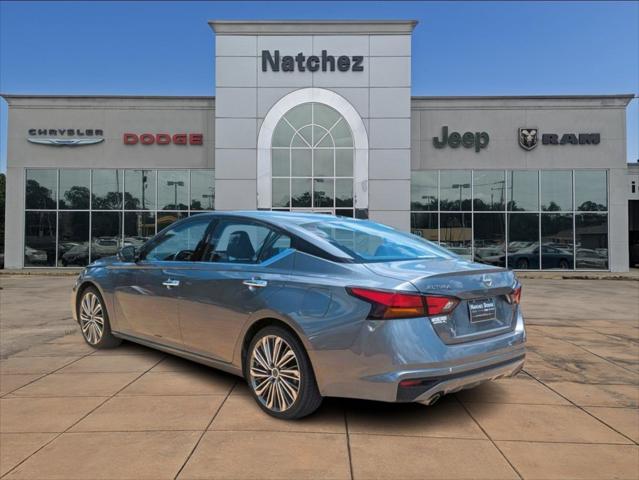 2023 Nissan Altima SL FWD