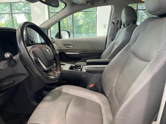2023 Toyota Sienna XLE