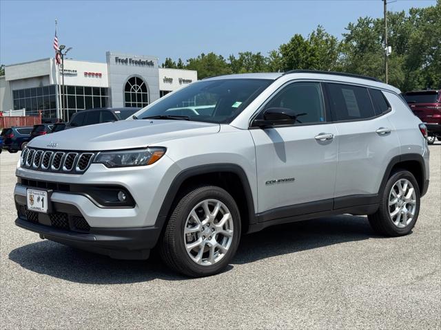 2024 Jeep Compass Latitude Lux FWD