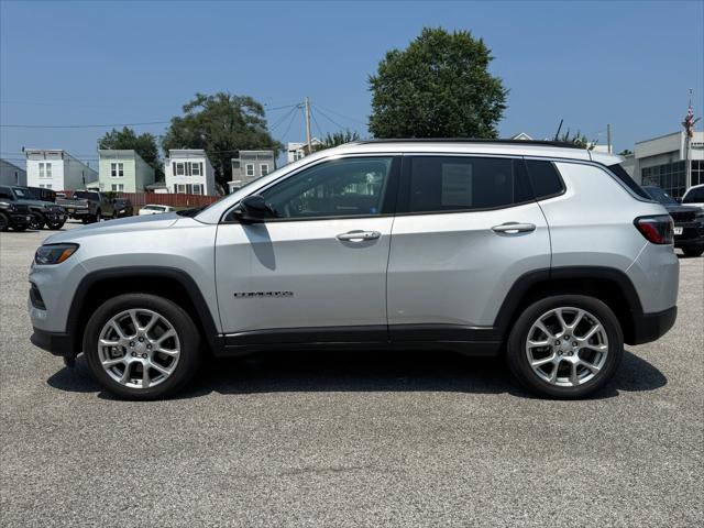 2024 Jeep Compass Latitude Lux FWD