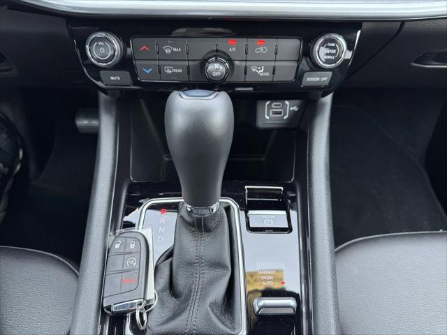 2024 Jeep Compass Latitude Lux FWD