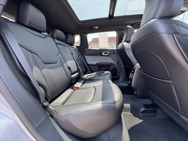 2024 Jeep Compass Latitude Lux FWD