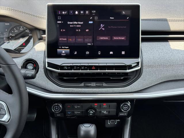2024 Jeep Compass Latitude Lux FWD