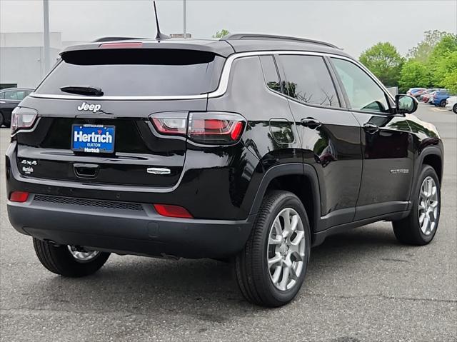 2024 Jeep Compass Latitude Lux FWD