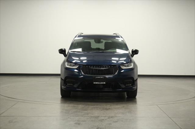 2025 Chrysler Pacifica PACIFICA LIMITED AWD