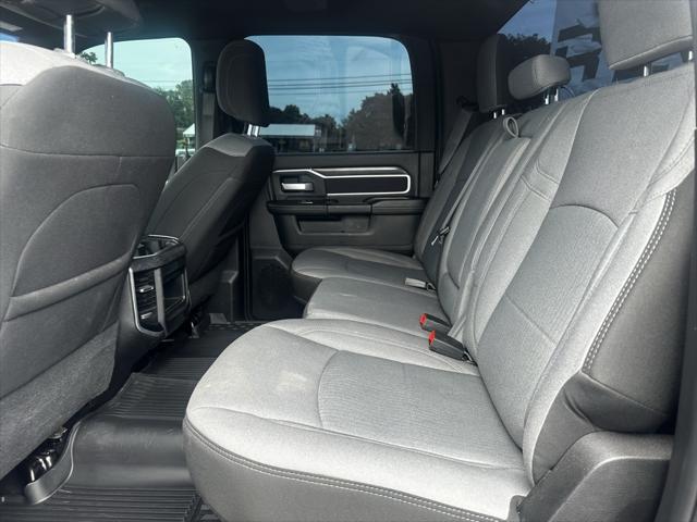 2024 RAM 3500 Big Horn Crew Cab 4x4 8 Box