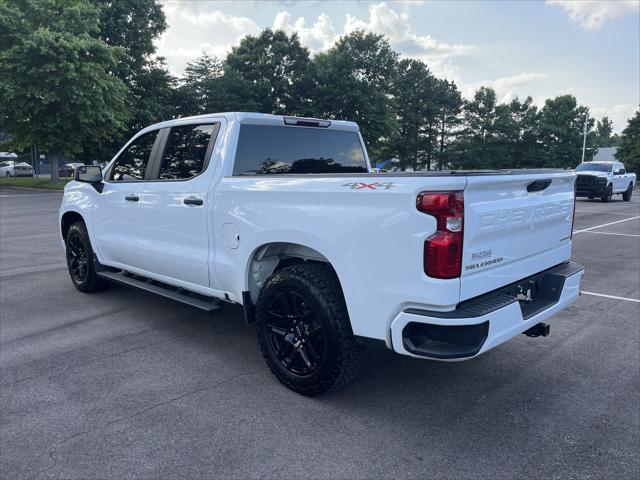 2022 Chevrolet Silverado 1500 4WD Crew Cab Short Bed Custom
